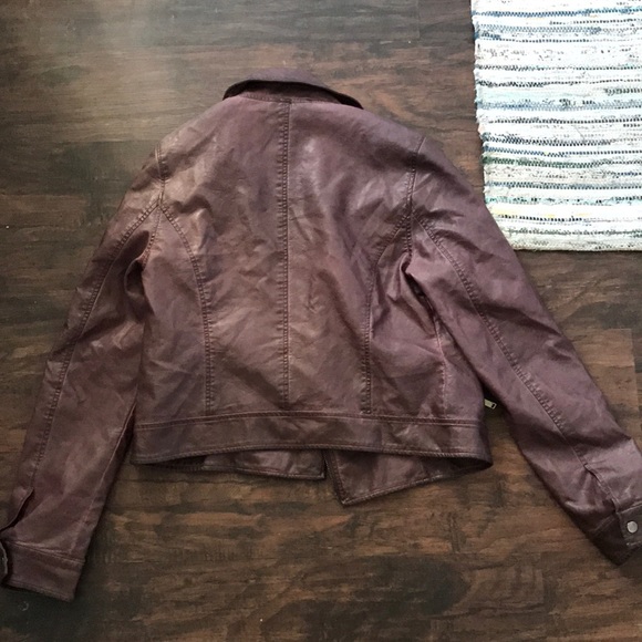 Blu pepper pleather jacket burgundy only wore once - Picture 7 of 8